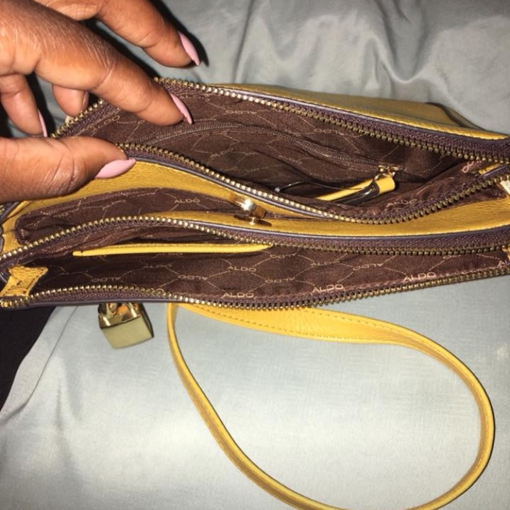 Purse - Picture 3 of 3